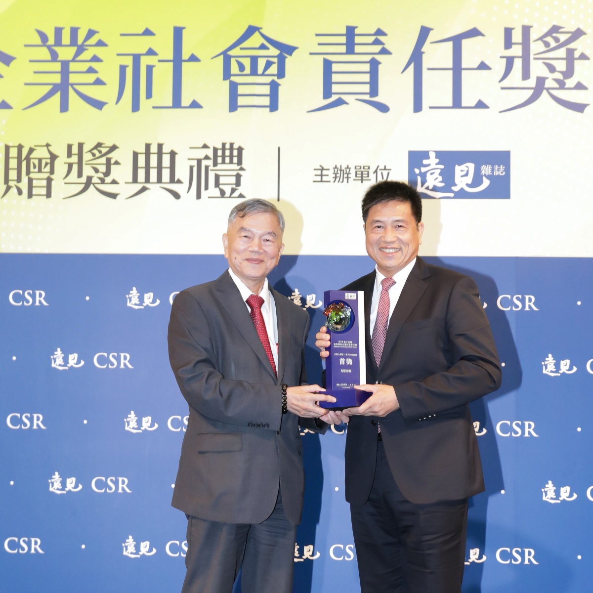 友達光電榮獲2019遠見CSR年度大調查「電子科技業組」首獎